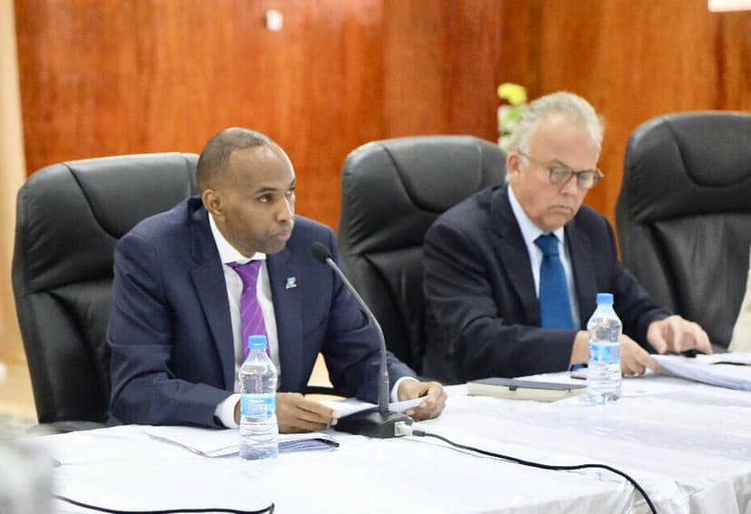 Dowlada Somalia oo beesha caalamka horgeysay qorshe ciidamada XDS ku buuxinayaan kaalinta AMISOM