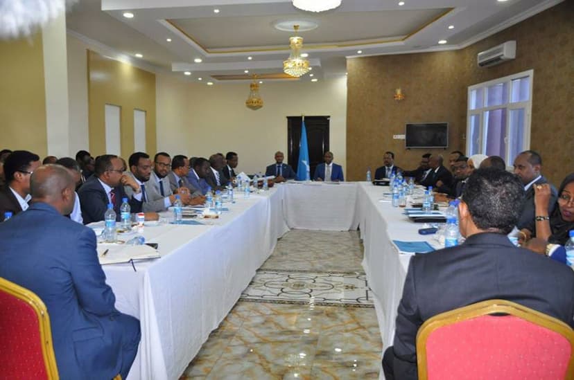 Raisul Wasaare Khayre oo Guddoomiyey kulankii Golaha Wasiirada oo looga hadlay qodobo badan