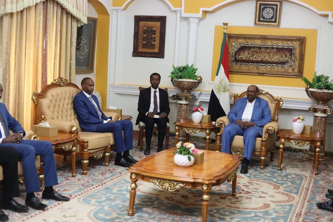 Somali Prime Minister meets Sudanese President, discuss bilateral relations