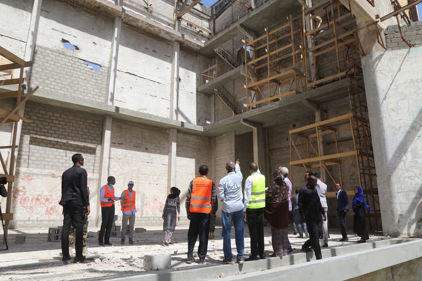 Ra’iisul Wasaare Khayre Oo Kormeeray Dib-u-dhiska Ka Socda Xarunta Murtida Iyo Wacyi-gelinta