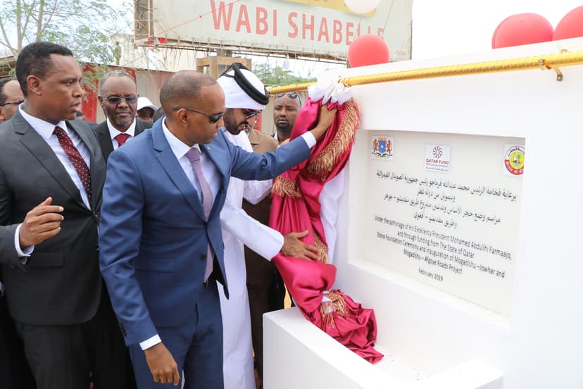 Ra’iisul Wasaare Khayre Oo Daah-furay Dhismaha Waddooyinka Jowhar Iyo Afgooye
