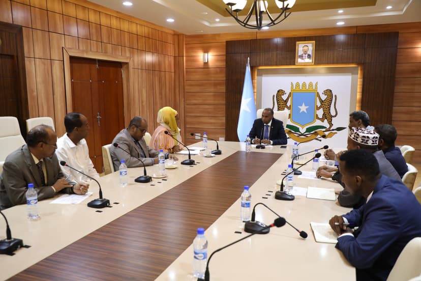 Ra’iisul Wasaare Khayre Oo Kulan La Qaatay Guddiga Madaxa Bannaan Ee Doorashooyinka Qaranka