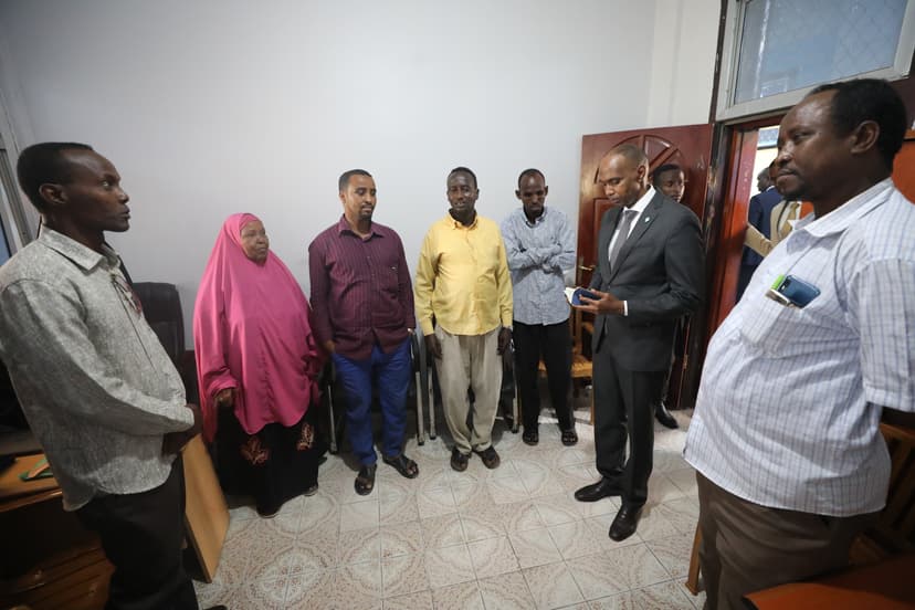 Ra’iisul Wasaare Khayre Oo Kormeeray Wasaaradaha Haweenka, Warfaafinta Iyo Kalluumeysiga Iyo Dekadda Muqdisho