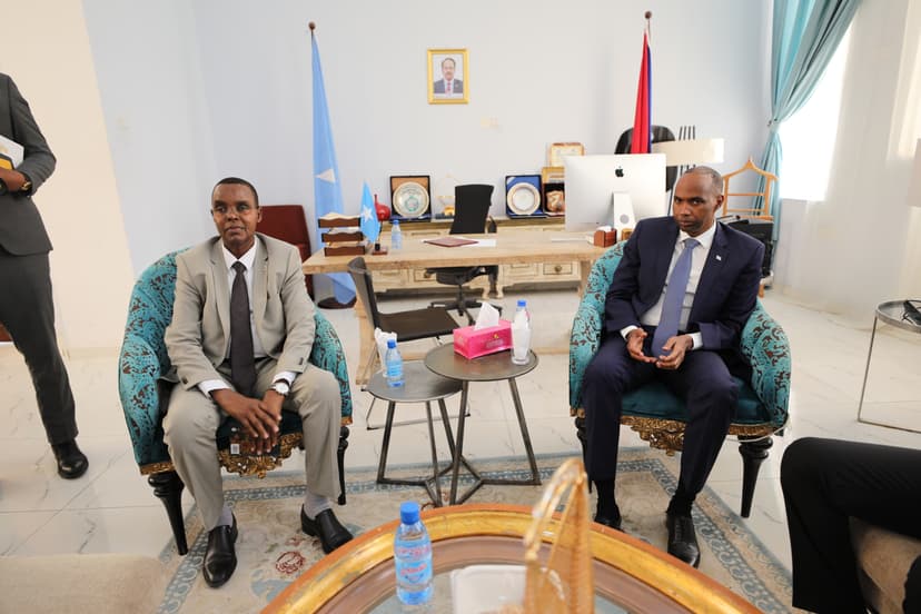 Ra’iisul Wasaare Khayre Iyo Guddoomiyaha Gobalka Banaadir Oo Ka Wada Hadlay Horumarinta Caasimadda