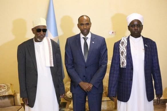 Ra’iisul Wasaare Khayre Oo Soo Dhoweeyay Heshiiska Laga Gaaray Arrimaha Galmudug