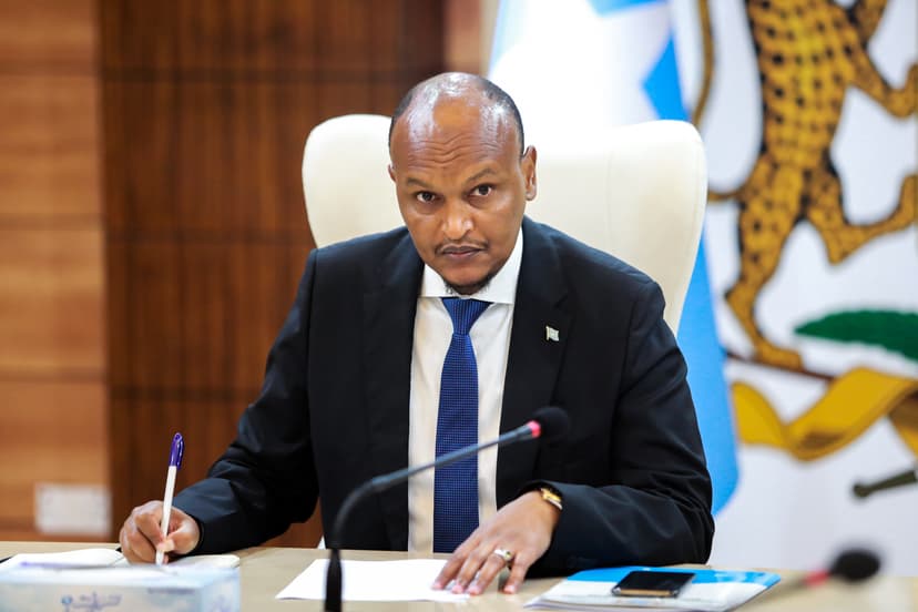 Sii Hayaha Ra’iisul Wasaaraha Dalka Oo Daah Furay Musawac Lagu Hago Maraakiibta Kusoo Hiranaya Dekadda Muqdisho