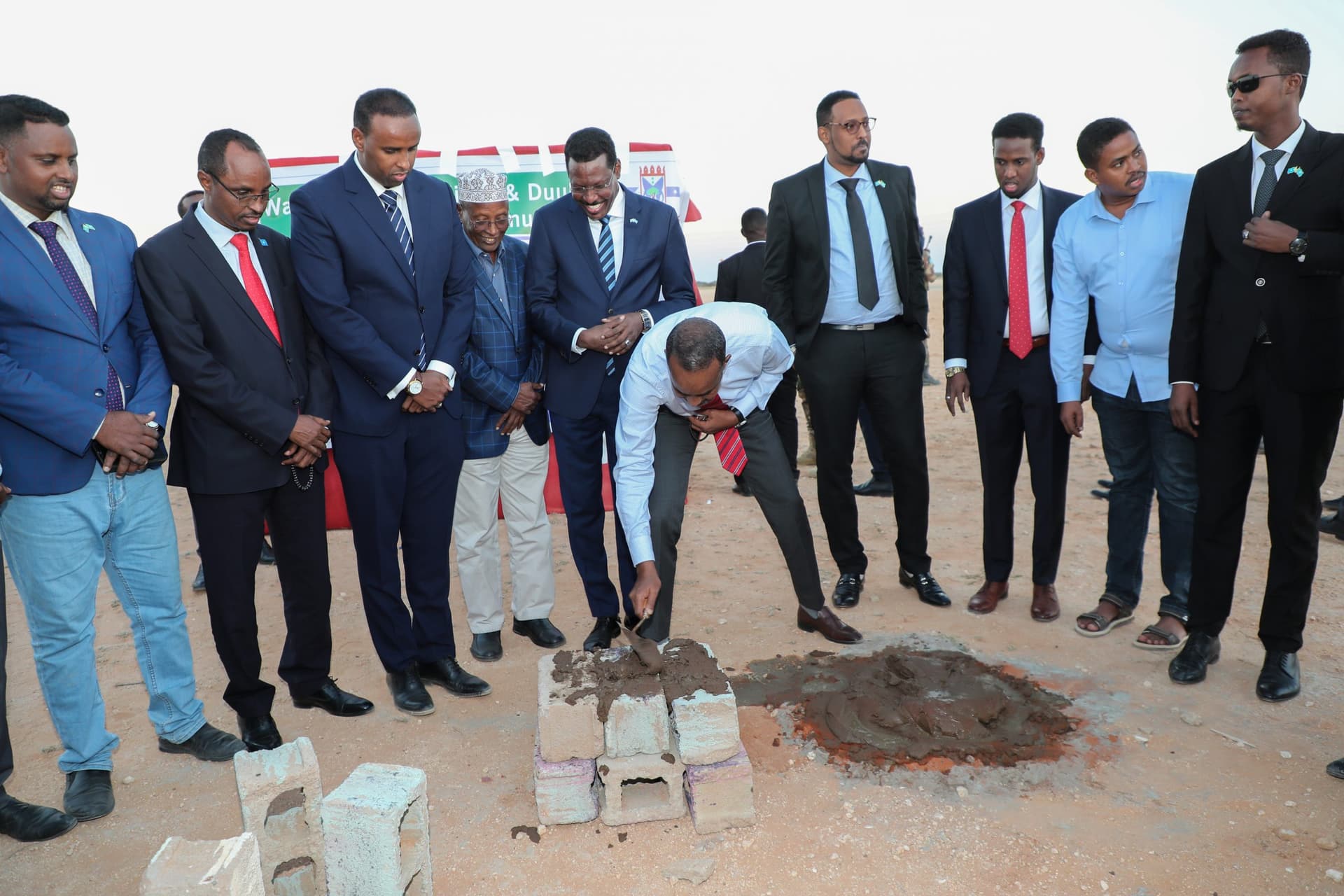 Ra’iisul Wasaare Rooble oo Dhagax Dhigay Garoonka Diyaaradaha ee Dhuusamareeb