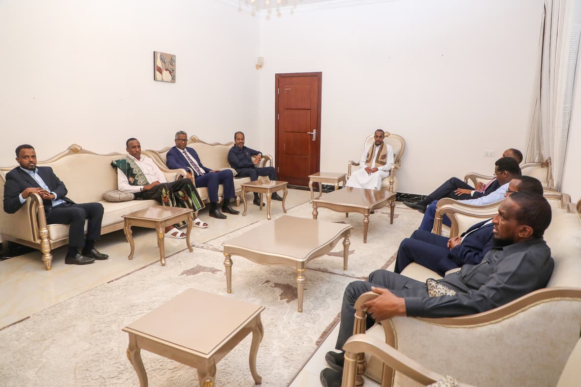 Ra’iisul Wasaare Rooble oo kulan la qaatay Madaxweyneyaasha Galmudug, Hirshabeelle iyo Siyaasiyiinta Midowga Murashaxiinta