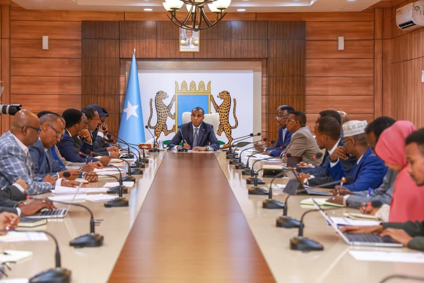 Ra’iisul Wasaare Xamse Oo Faray Wasiirrada in Sida ugu Dhaqsaha Badan Loo Dhammeystiro Shuruucda Hortebinta u leh Barnaamijka Deyn Cafinta