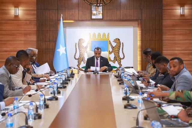 Prime Minister Barre chairs crucial security meeting amid everlasting arms embargo