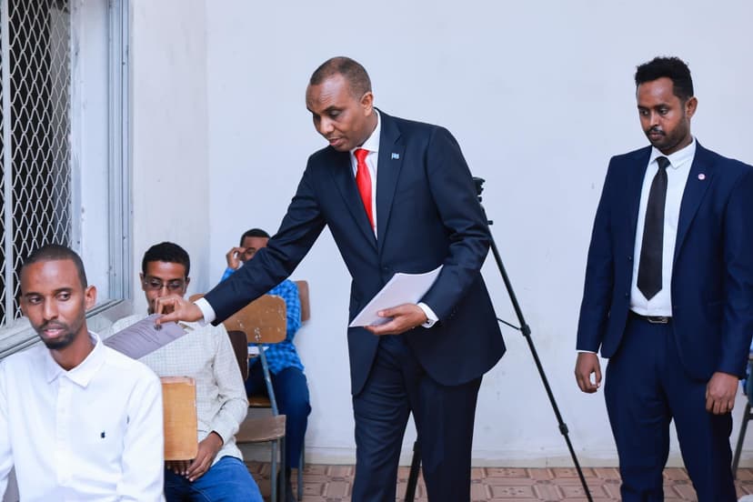 Ra’iisul Wasaare Xamse oo daah furay Imtixaanka shaqaaleysiinta Saddex kun oo Macallin