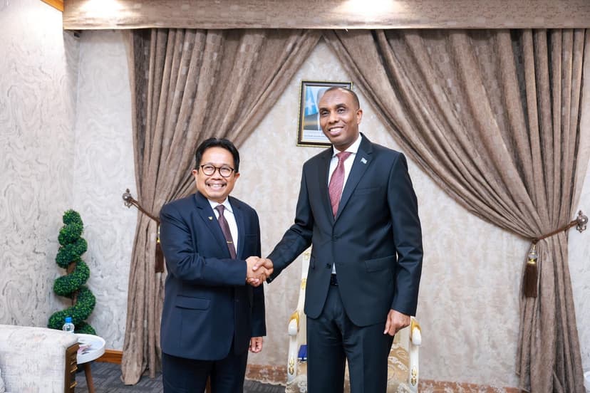 Ra’iisul Wasaare Xamse ayaa xafiiskiisa ku qaabilay Danjiraha Indonesia