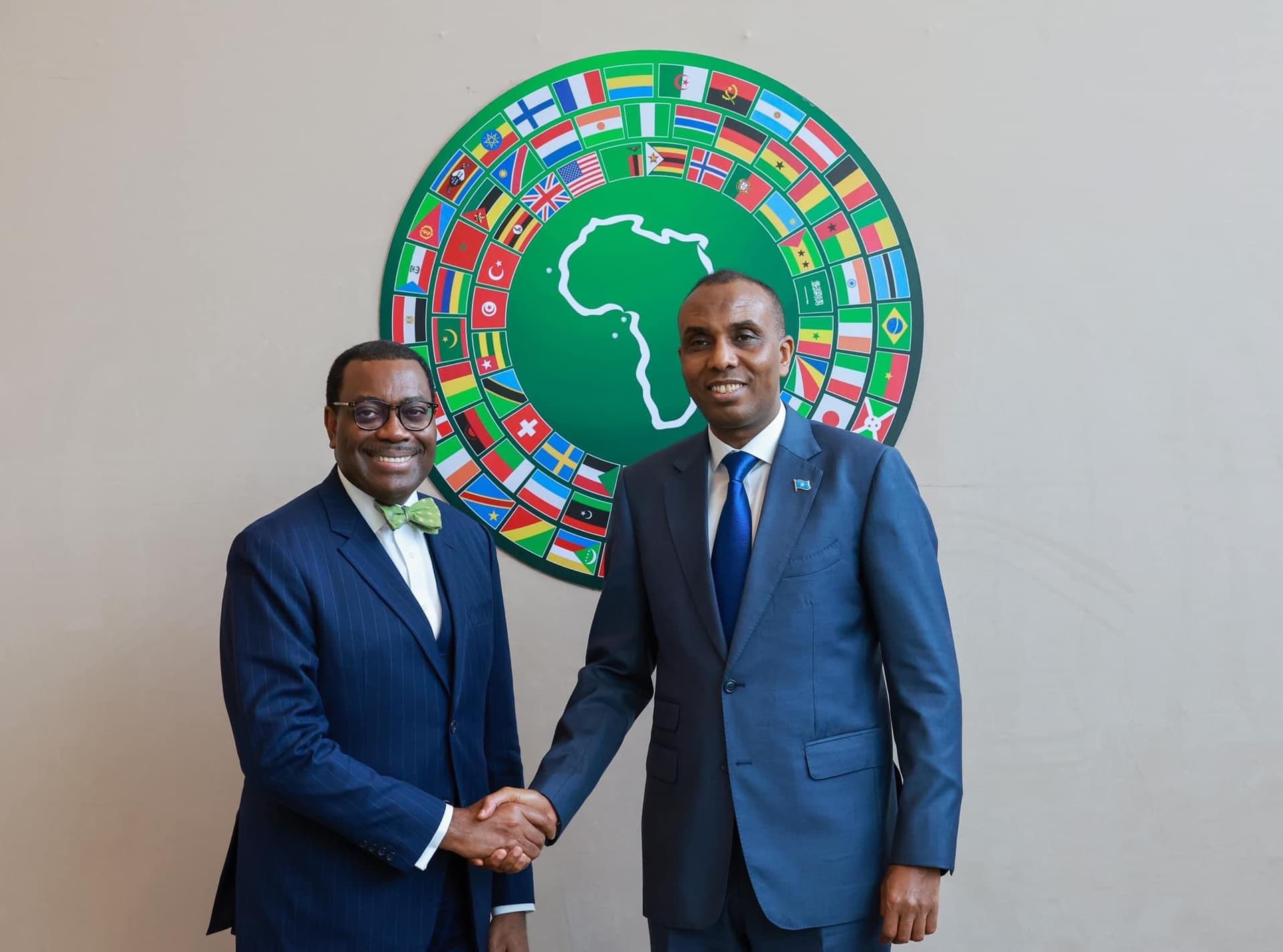 Ra’iisul Wasaare Xamsa ayaa kulan la qaatay Madaxwaynaha Bangiga Horumarinta Afrika
