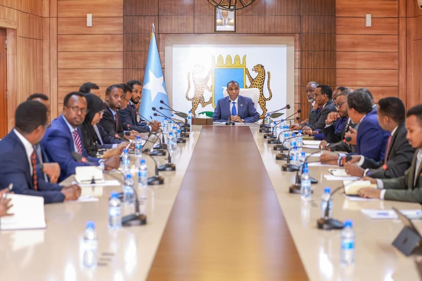 RA’IISUL WASAARE XAMSE OO KULAN LA QAATAY GUDDIGA DIB-U DAABACAADDA SHILIN SOOMAALIGA