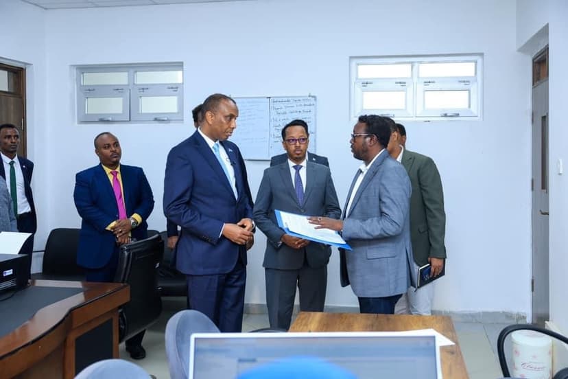RA’IISUL WASAARE XAMSA OO KORMEEREY XARUNTA DHEXE EE HAY’ADDA SOCDAALKA IYOJINSIYADAHA SOOMAALIYA