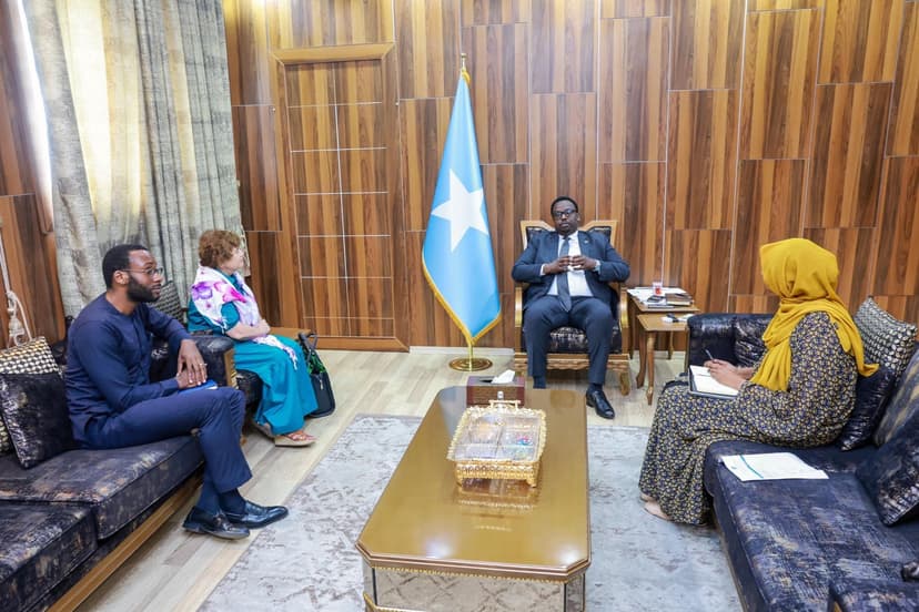 Ra’iisul Wasaare Ku Xigeenka oo xafiiskiisa ku qaabilay Ergeyga gaarka ah ee Qaramada Midoobay u qaabilsan Soomaaliya.