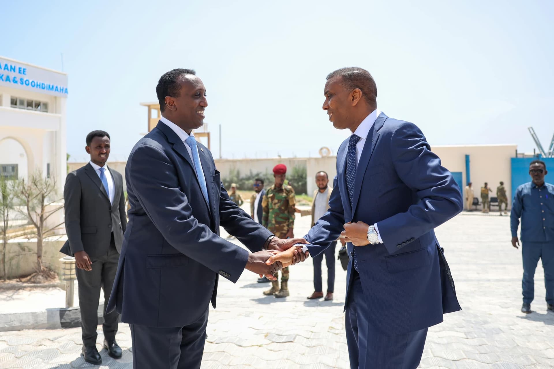 Ra’iisul Wasaare Xamsa oo kormeeray xarunta Guddiga Doorashooyinka iyo Soohdimaha Qaranka