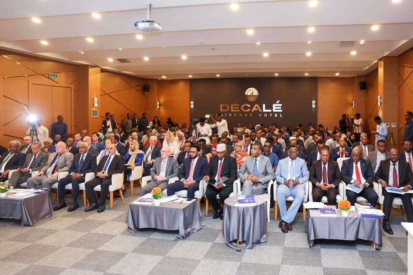 Ra’iisul Wasaare Xamsa oo daah-furay Qorshaha Isbeddelka Qaranka