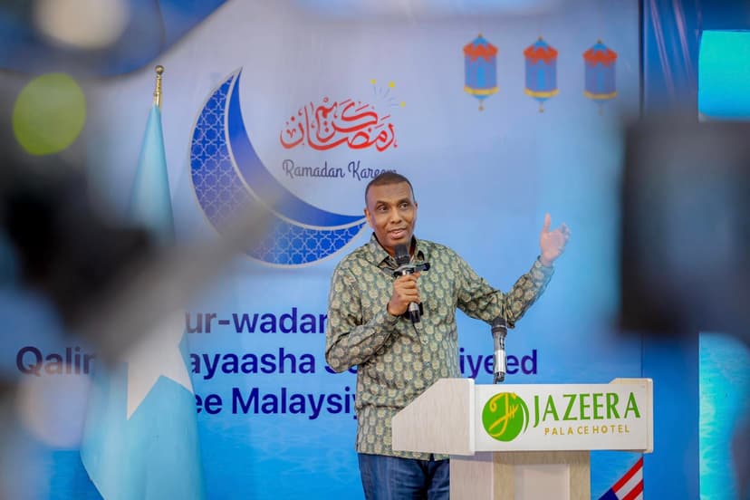 Ra’iisul Wasaare Xamsa oo ku baaqay in loo midoobo dagaalka dalka looga ciribtirayo Khawaarijta.