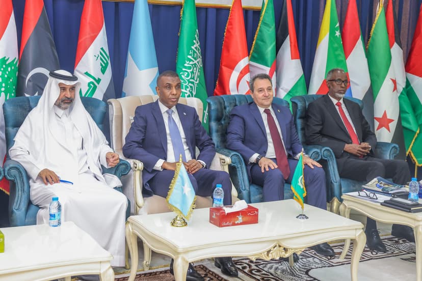 Ra’iisul Wasaare Xamsa oo Muqdisho ka furay kulan lagu xoojinayo Isticmaalka Luqadda Carabiga.
