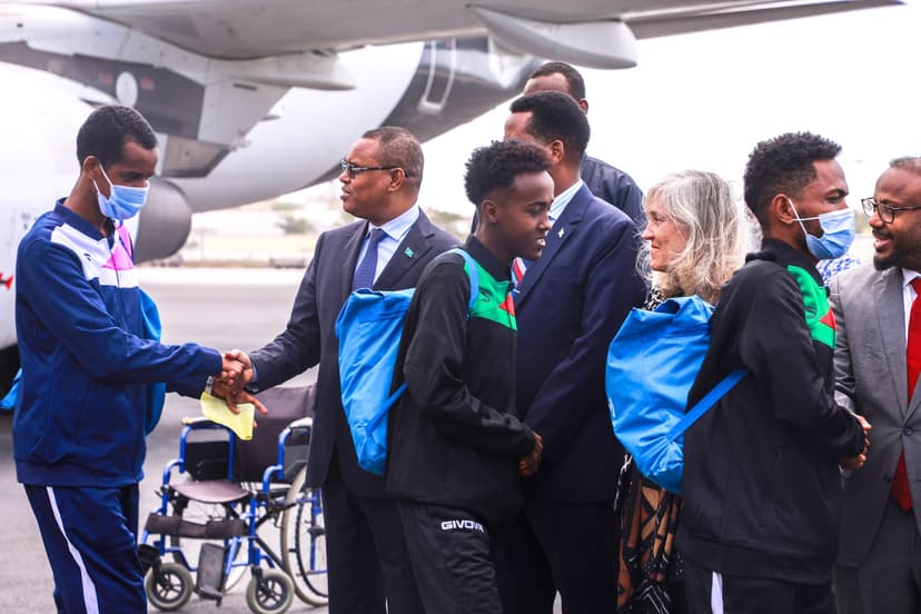 Ra’iisul Wasaare ku xigeenka labaad oo Muqdisho ku soo dhaweeyey Muwaadiniin laga soo daayay xabsiyada dalka Libya