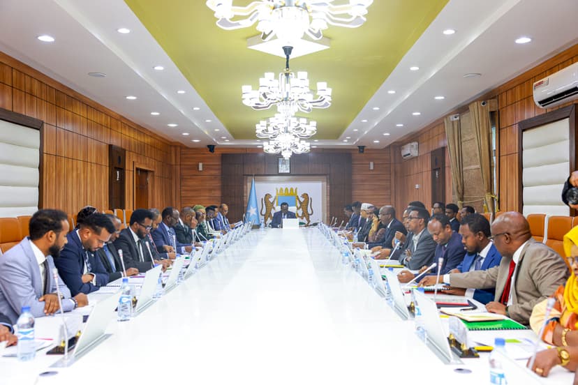 Golaha Wasiirrada oo ansixiyey darajooyinka loo asteeyey Degmooyinka Gobolka Banaadir iyo shuruuc kale oo muhiim ah.