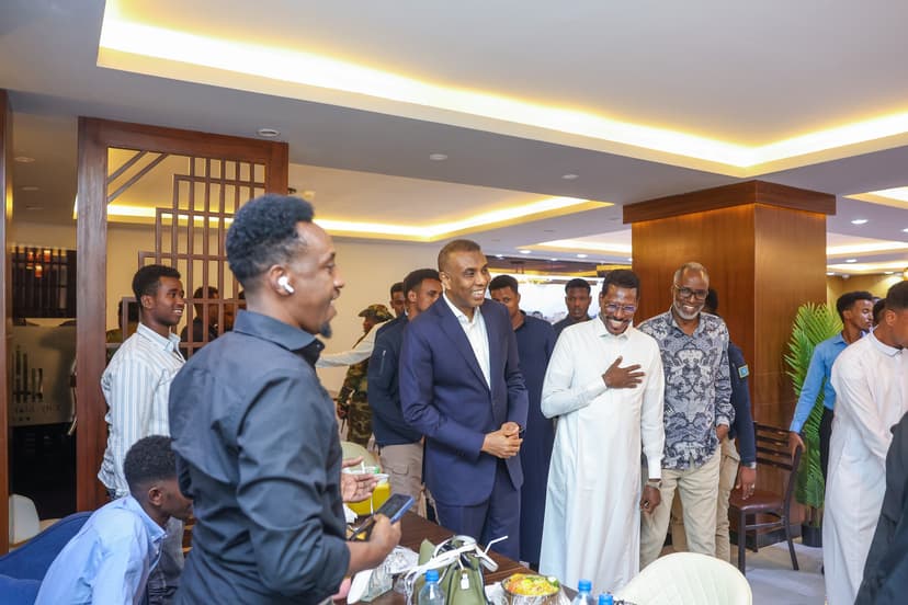 H.E Prime Minister Hamza Visits Recreation Areas in Dhusamareb