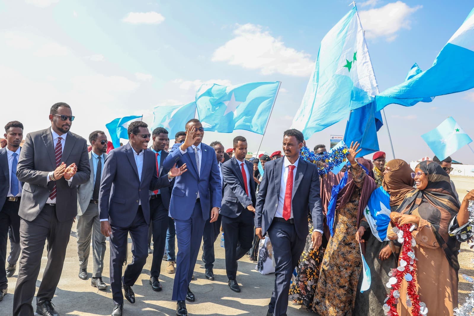 Prime Minister Hamza Warmly Welcomed in Dhusamareb