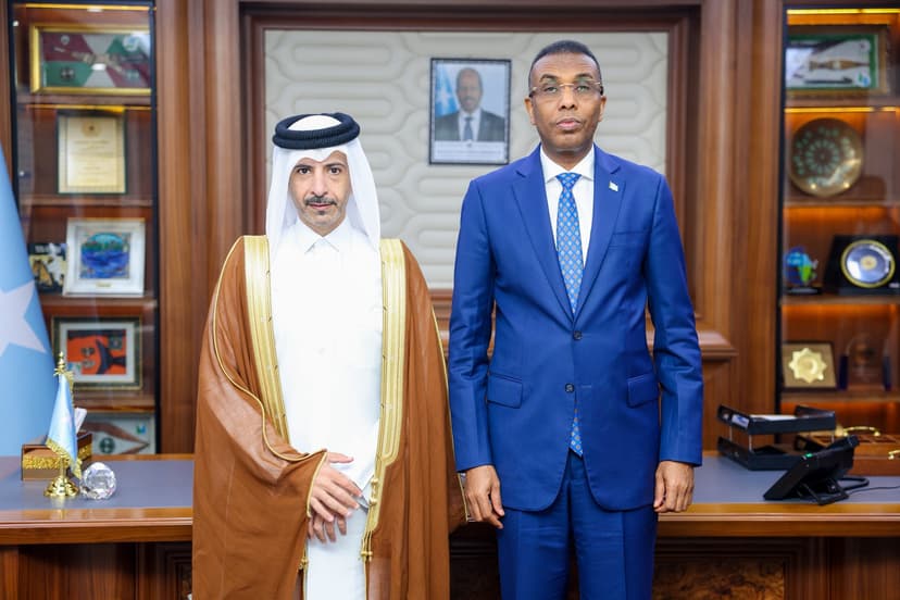RA’IISUL WASAARE XAMSA OO XAFIIISKIISA KU QAABILAY SAFIIIRKA DAWLADDA QATAR