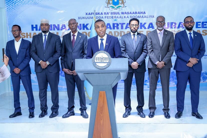 Ra'iisul Wasaare Xamsa oo ku dhawaaqay hirgalinta hannaanka tartanka furan ee shaqaalaha dowladda ee door-soocasho