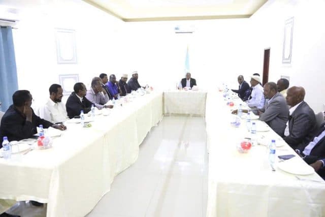 Ra’iisul Wasaare Khayre Oo Casho Sharaf Hoygiisa Ugu Sameeyay Madaxwaynaha Jubaland