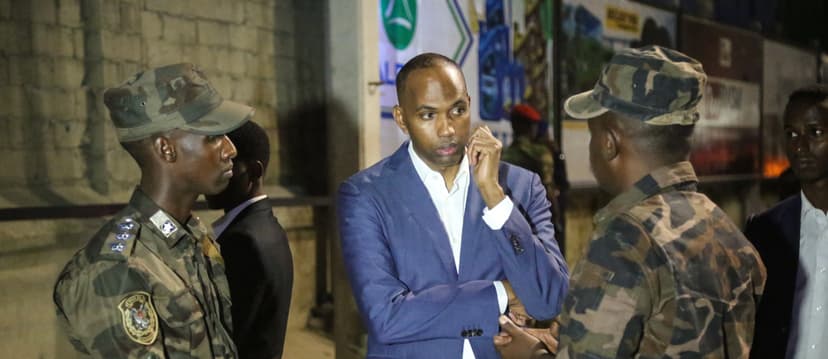 Ra’iisul Wasaare Khayre Oo Dhiirri Gelin Ugu Tegay Ciidankii Fashiliyay Weerarradii Argagaxisada