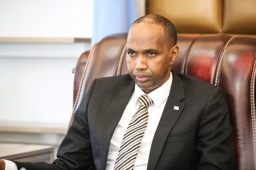 Ra’iisul Wasaare Khayre Oo Kulan La Qaatay Guddiga Qaban-qaabada Xuska Maalamaha Xorriyadda Iyo Midnimada