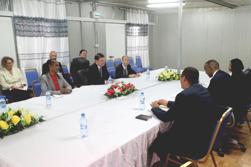 Ra’iisul Wasaare Khayre Oo Muqdisho Kulan Kula Qaatay Ku-Xigeenka Xoghayaha Arrimaha Dibadda Mareykanka
