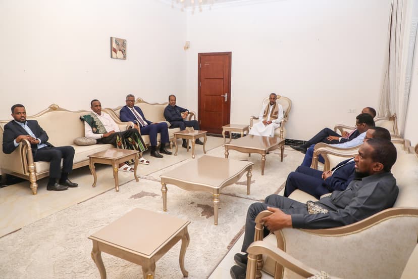 Ra’iisul Wasaare Rooble oo kulan la qaatay Madaxweyneyaasha Galmudug, Hirshabeelle iyo Siyaasiyiinta Midowga Murashaxiinta
