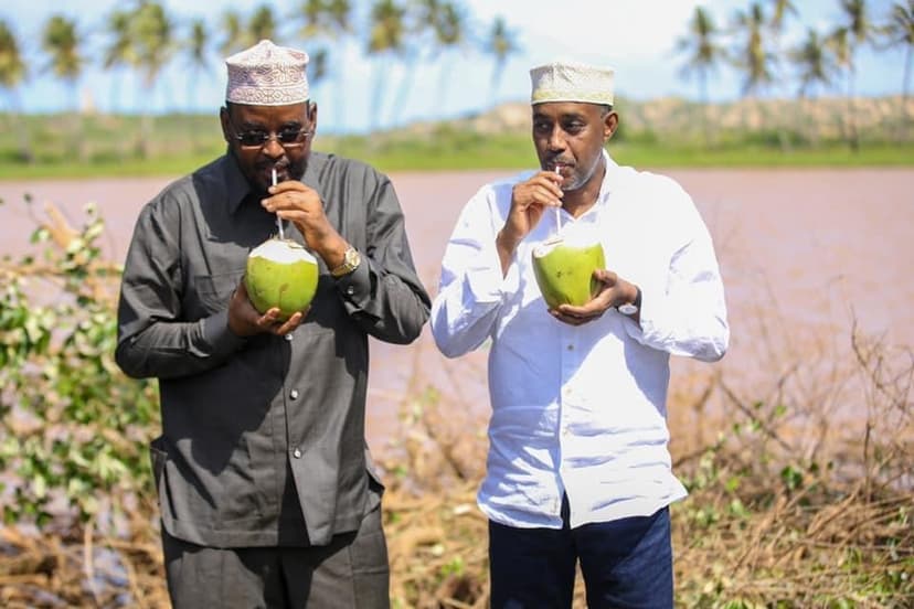 Ra’iisul Wasaare Rooble oo qado sharafeed loogu sameeyey deegaanka Goobweyn