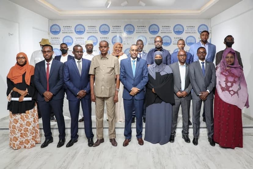 Ra’iisul Wasaare Rooble oo la kulmay Guddiga Xalinta Khilaafaadka Doorashooyinka