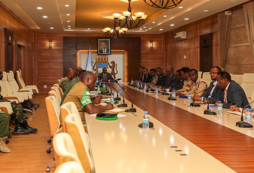 Ra’iisul Wasaare Rooble oo faray hay’adaha Amniga in baaritaan lagu sameeyo weerarradii argagixiso ee danbeeyey