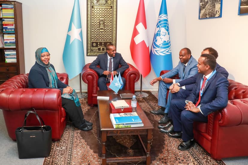 R/Wasaare Rooble oo booqday xarunta Safaaradda JFS ee magaalada Geneva