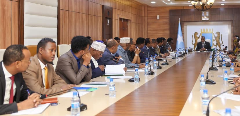 Shirka Golaha Wasiiradda ayaa looga hadlay guulaha isbada jooga ciidanka xooga dalku ka gaadheen furimaha dagaalka