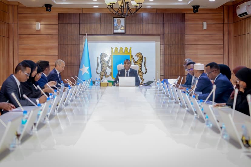 Ra’iisul Wasaare Xamsa oo guddoomiyey kulanka Guddiga Sare ee Sanduuqa Nabadda iyo Xasilloonida Soomaaliya