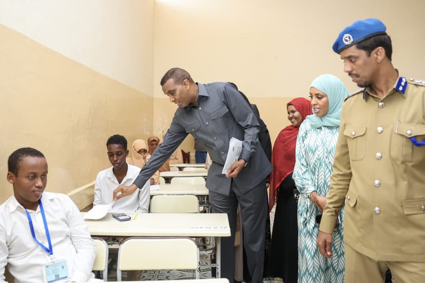 Ra’iisul Wasaare Xamsa: “Xukuumadda DanQaran waxa ay mudnaan gaar ah siineysa tayeynta waxbarashada dalka”