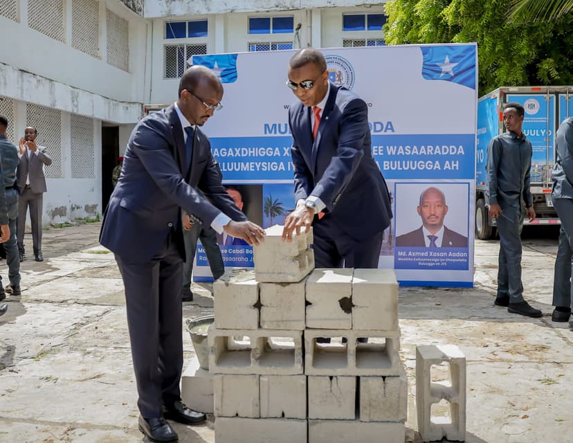Ra’iisul Wasaare Xamsa: “Mustaqbalka Soomaaliya oo barwaaqo ah waxa uu ku jiraa horumarinta dhaqaalaha buluugga ah”