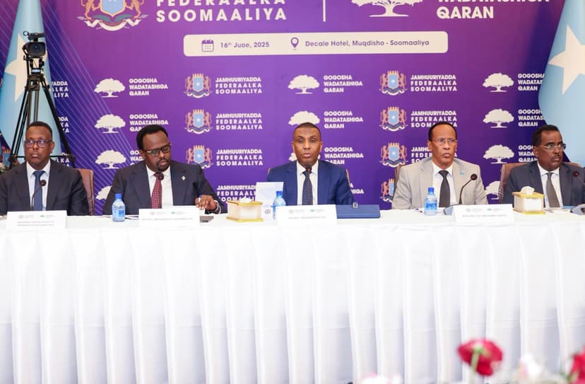 Ra’iisul Wasaare Xamsa oo guddoomiyey Shirka Wadatashiga oo maalintii labaad galay.