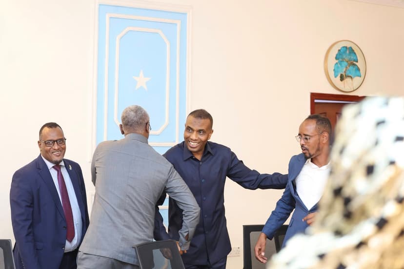 Ra’iisul Wasaaraha oo casho sharaf ku maamuusay hoggaanka qaar ka mid ah xisbiyada siyaasadda Puntland